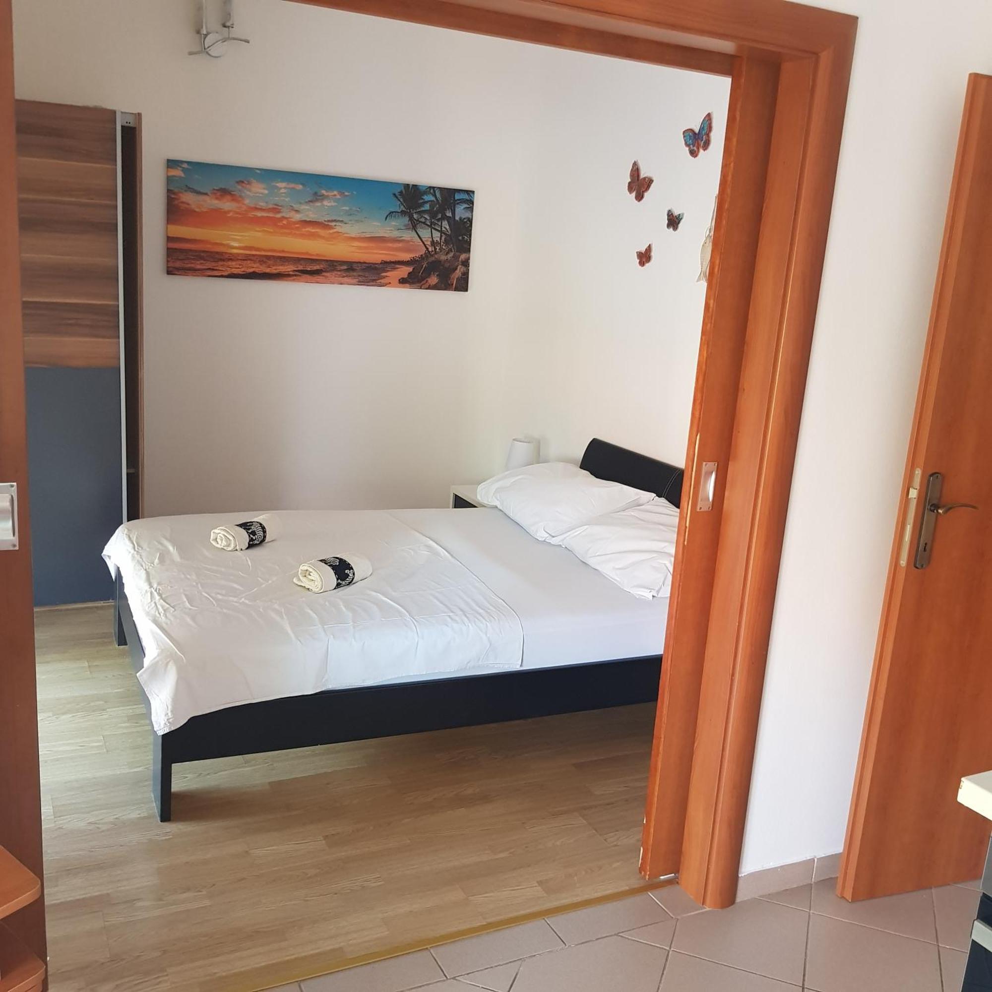 Apartments Adriapag Pag Town Zimmer foto